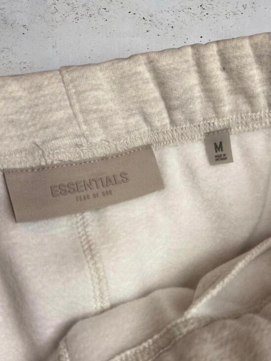 Fear of God Essentials Shorts Light Oatmeal XS-XL NWT - Picture 5 of 9